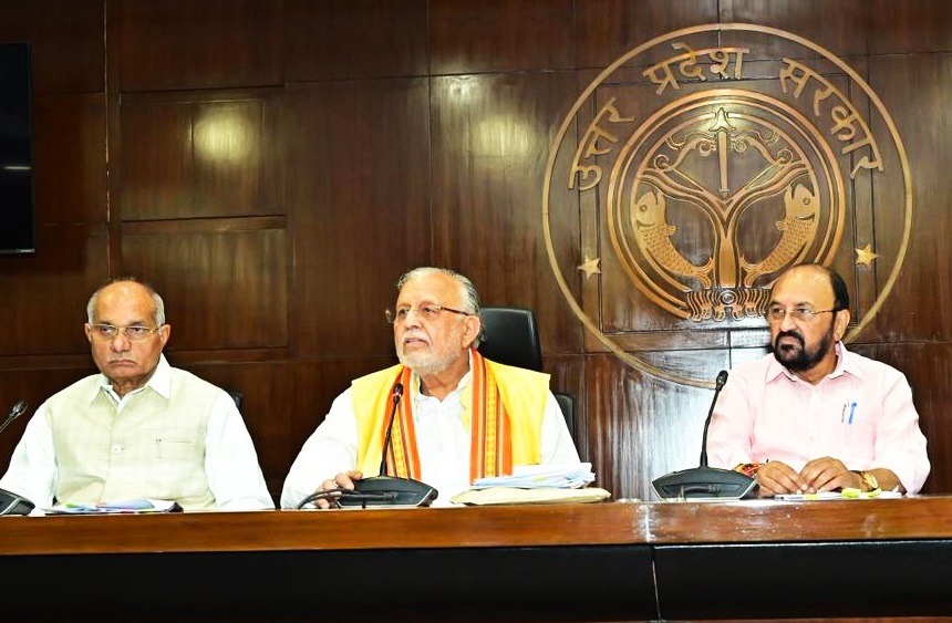 Yogi Cabinet