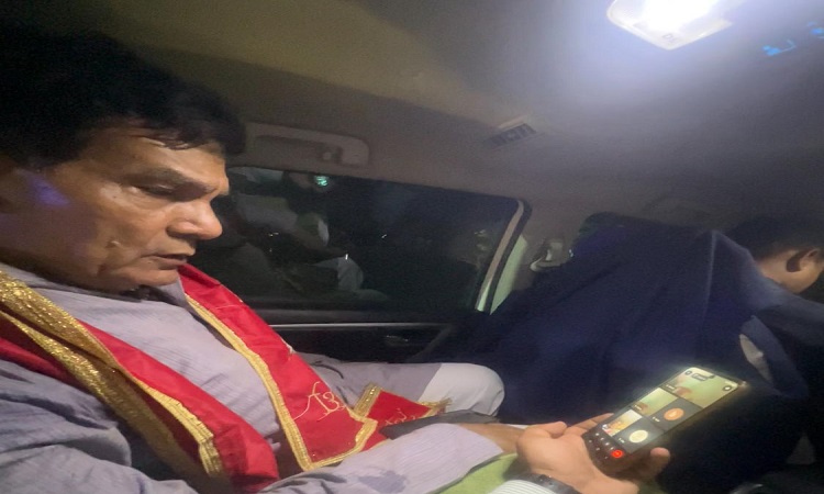 रात्रि जन चौपाल में मंत्री श्री ए के शर्मा का निर्देश, हर जरूरतमंद तक पहुंचे सरकार की योजनाएं