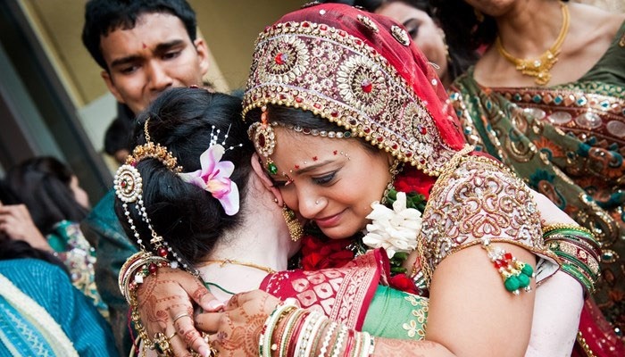 After-marriage-sending-daughters-in-laws-on-Wednesday-is-considered-inauspicious