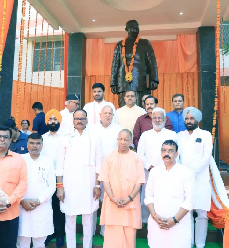 CM-Yogi-37