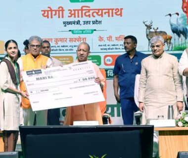 Students and village heads expressed their gratitude to CM Yogi.