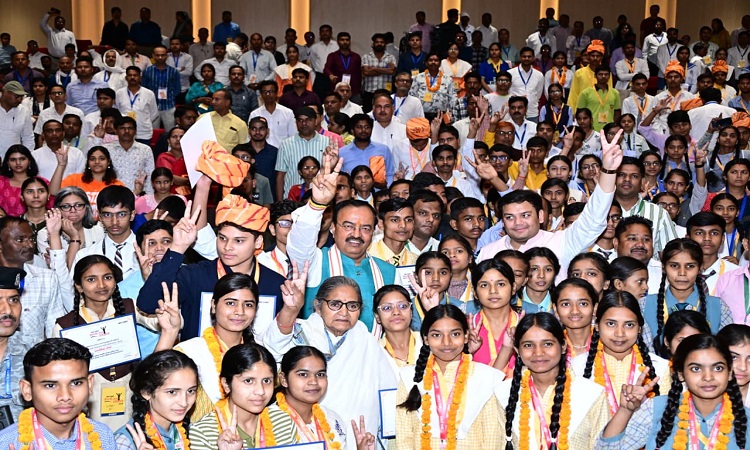 Meritorious students are the future builders of the country: Keshav Maurya