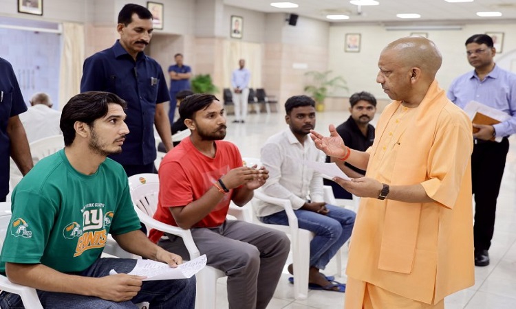 CM-Yogi-33