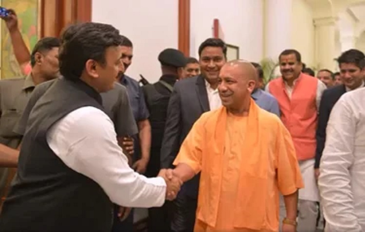 CM-Yogi-Akhilesh-Yadav