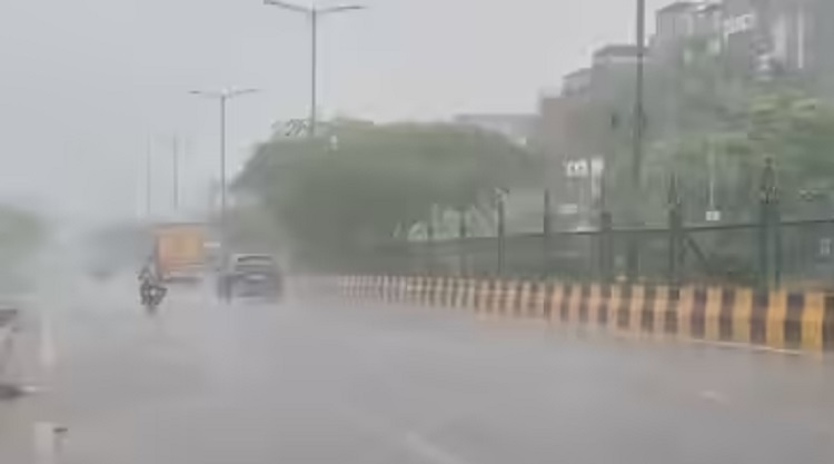 Delhi-Rain