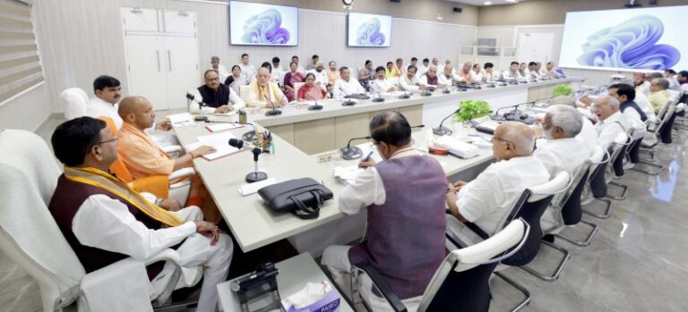 Yogi-Cabinet-2