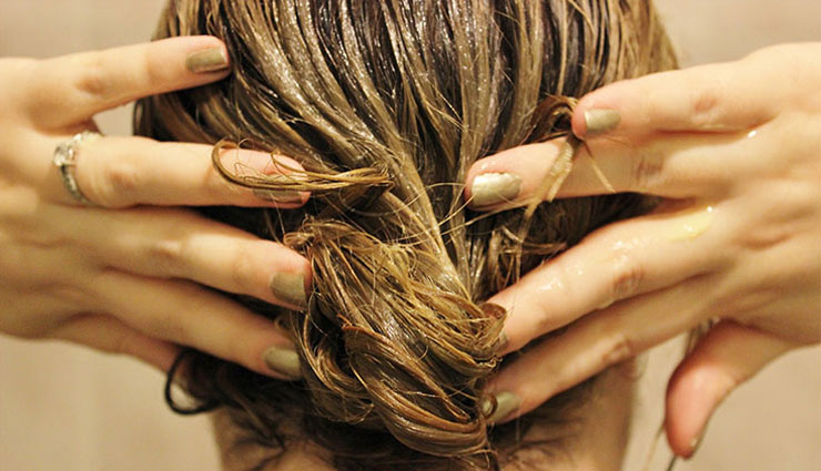 multani-mitti-on-hair
