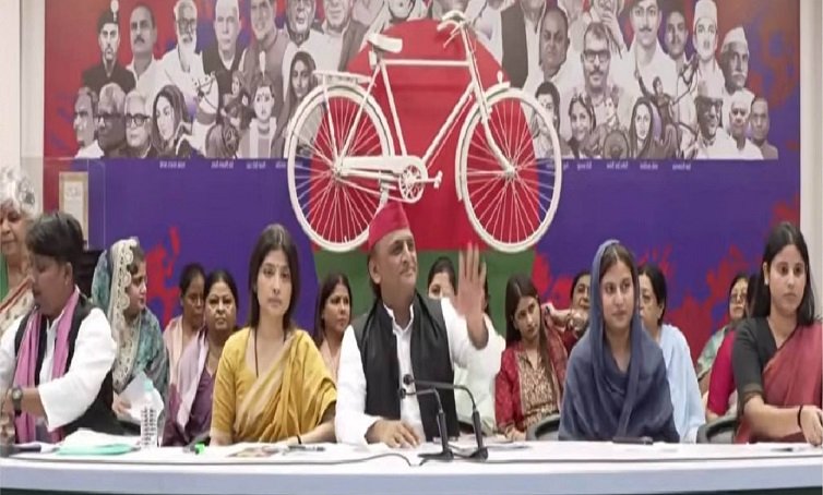 Akhilesh-Yadav-1