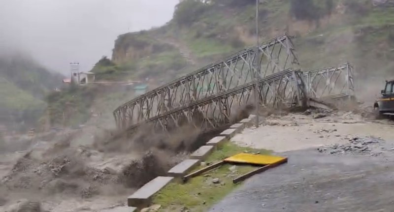 Bailey-bridge-washed-away-in-Tamakanala