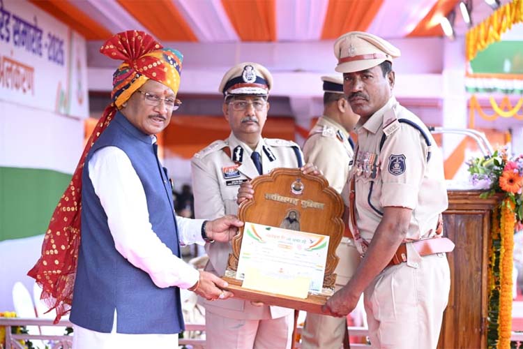 CM-Vishnudev-Sai-8
