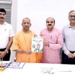 Dr. Rajiv Kumar met CM Yogi.