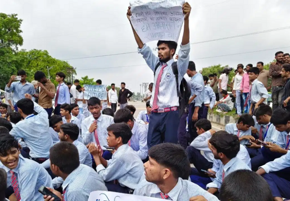 Lucknow-School-Protest