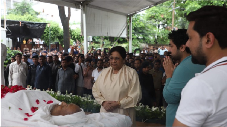 Mayawati-tribute-to-Umashankar