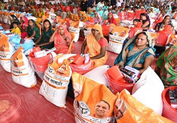Relief-operations-for-flood-victims