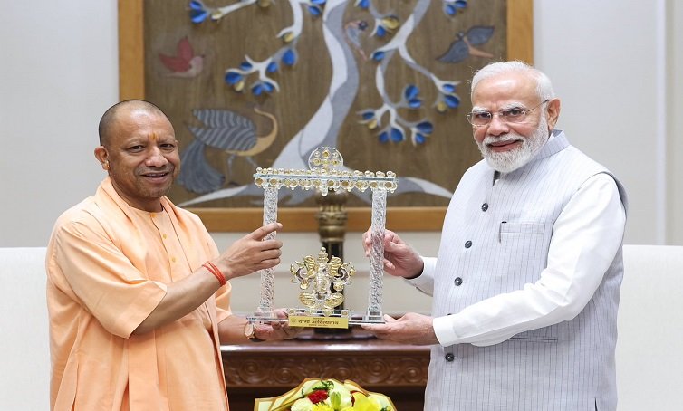 CM Yogi- PM Modi