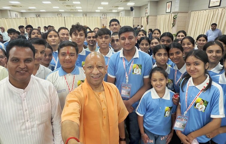 CM Yogi