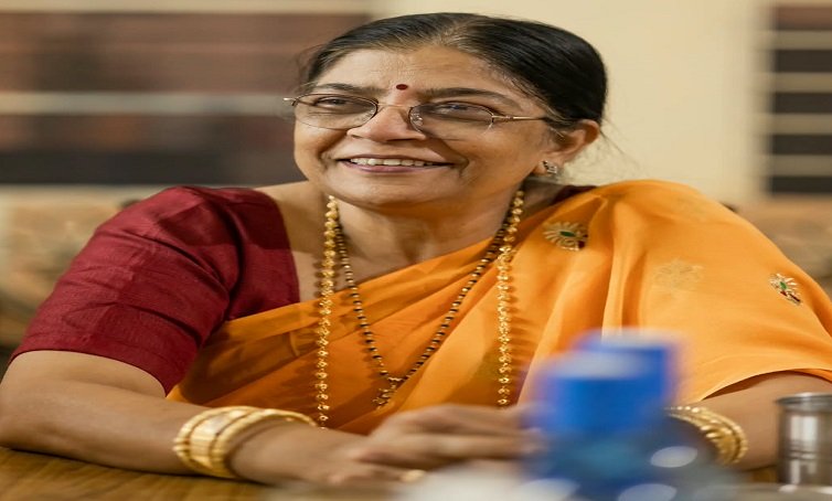 लेखिका सुप्रसिद्ध शिक्षाविद् एवम् समाजसेविका